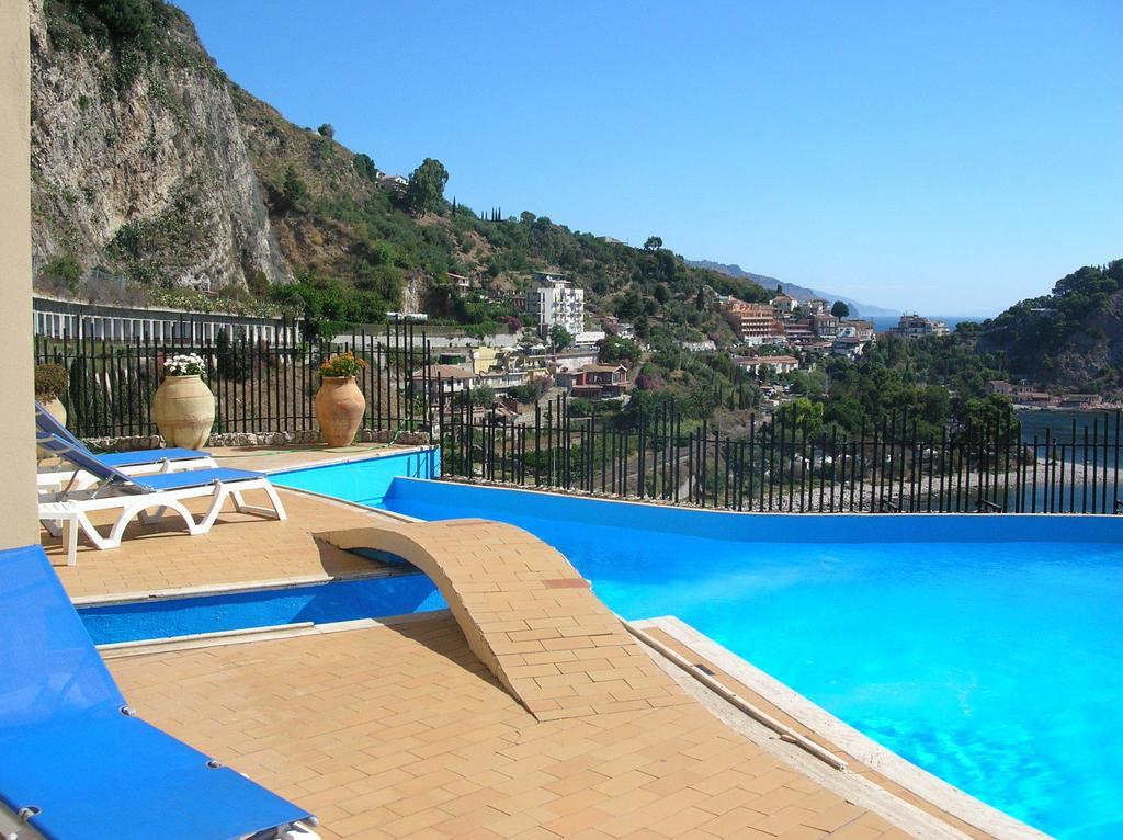 Isola Bella Villa